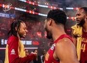 米兰体育下载-爵士客场击败国王，米切尔贡献27分