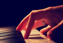 米兰体育app入口-范弗利特之夜，当马刺遇上勇士，一个非典型英雄的统治性表演