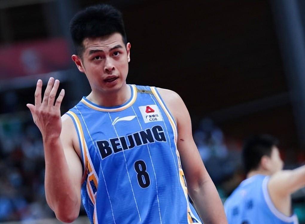 北京男篮实力积土,稳操胜券 北京男篮实力积土,稳操胜券