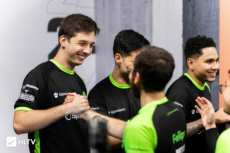 巴西选手表现出色赢得晋级资格 巴西选手表现出色赢得晋级资格