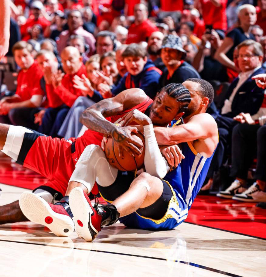 火箭双核复出,球队士气大振 火箭双核复出,球队士气大振