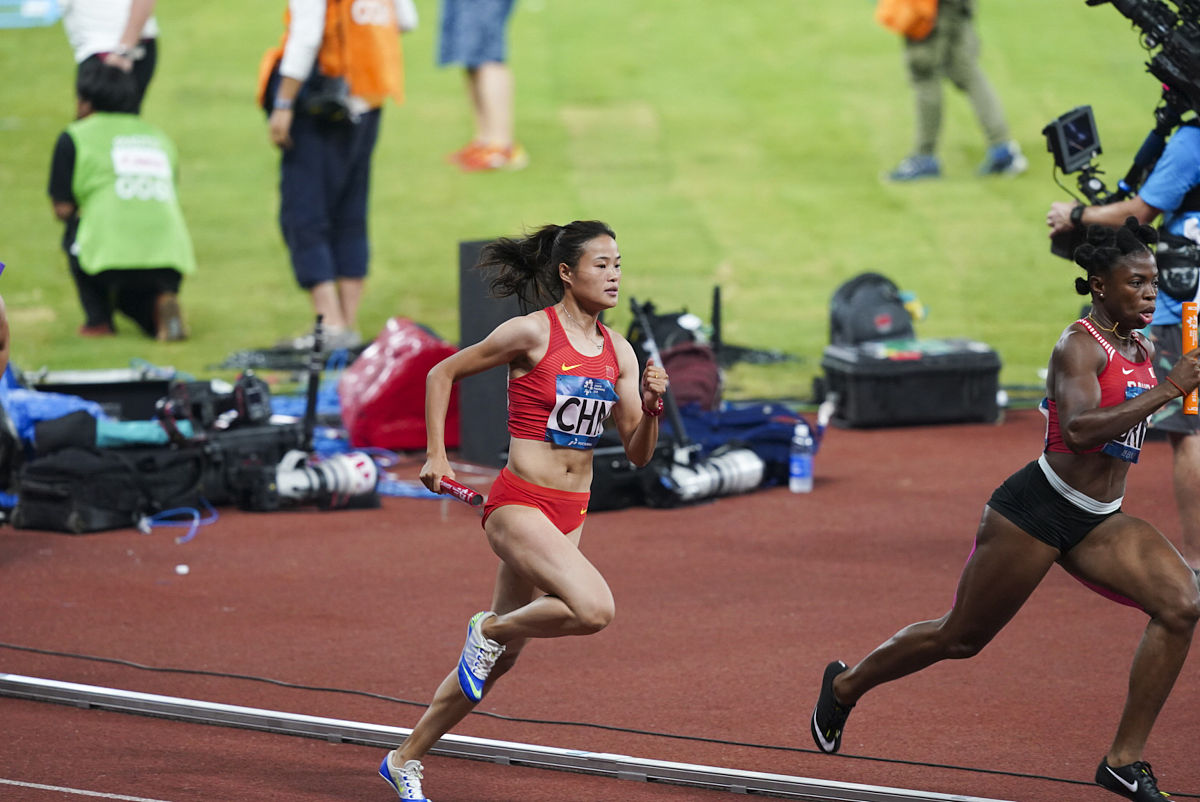 运动员们挥洒汗水,决心坚定迎来挑战的简单介绍 运动员们挥洒汗水,决心坚定迎来挑战的简单介绍