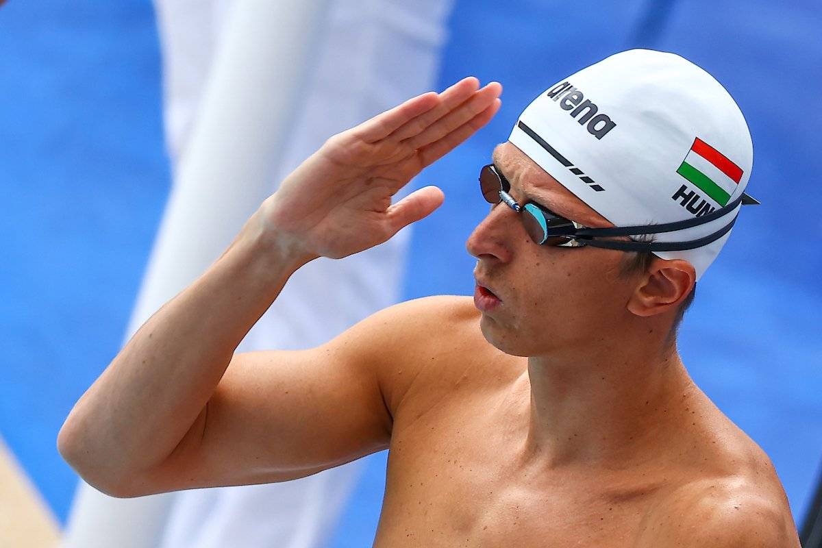 英国游泳选手亨夫尔斯创造新记录 英国游泳选手亨夫尔斯创造新记录