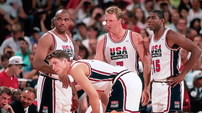 加拿大篮球比赛中出现了一场激烈的对决 加拿大篮球比赛中出现了一场激烈的对决