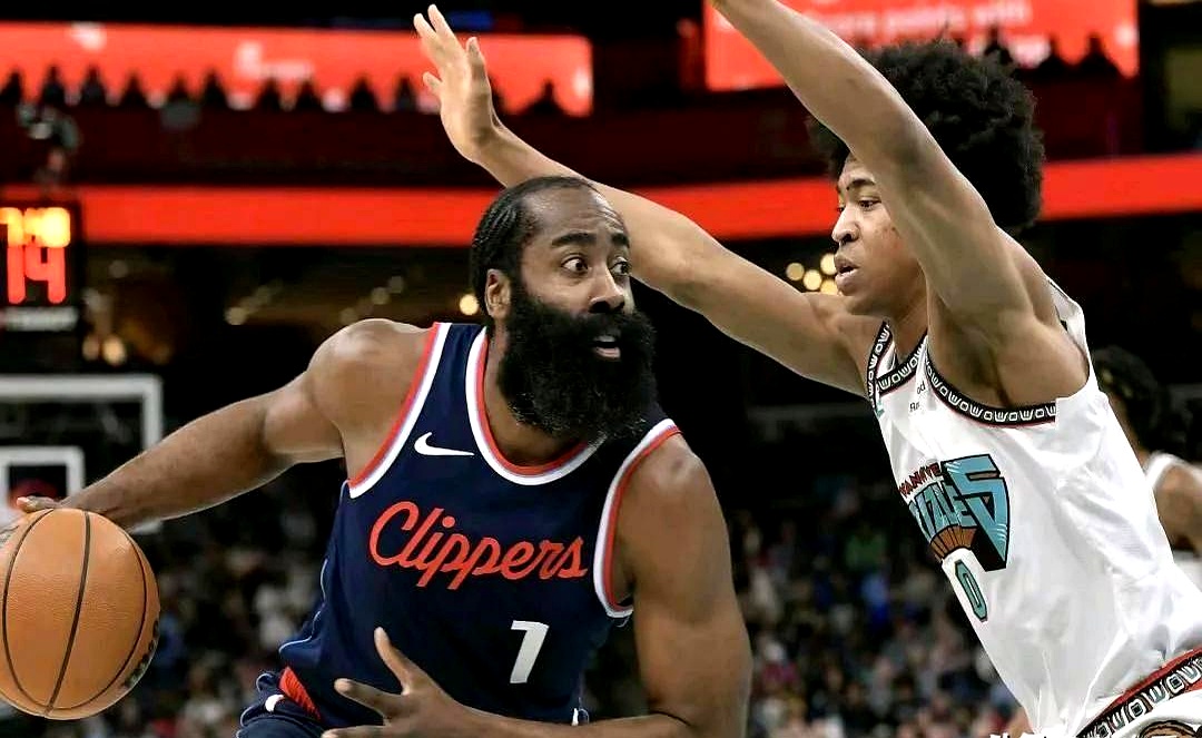 灰熊主场战胜鹈鹕,重振士气 灰熊主场战胜鹈鹕,重振士气