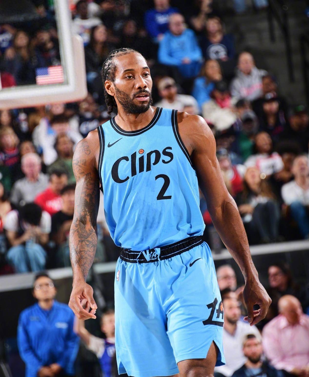 快船战胜公牛,莱昂纳德持续高效 快船战胜公牛,莱昂纳德持续高效