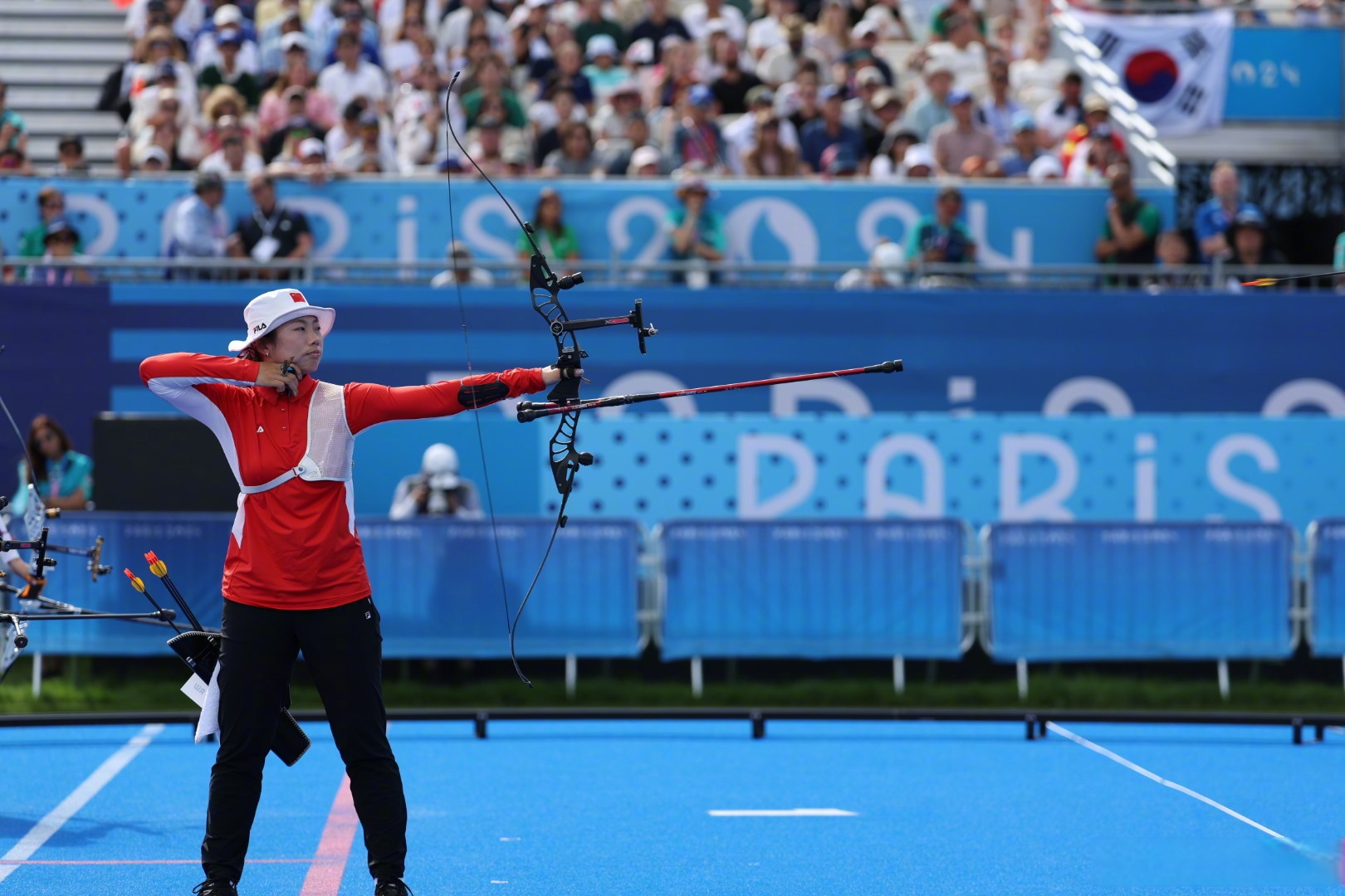 中国队获得亚运会射箭比赛金牌